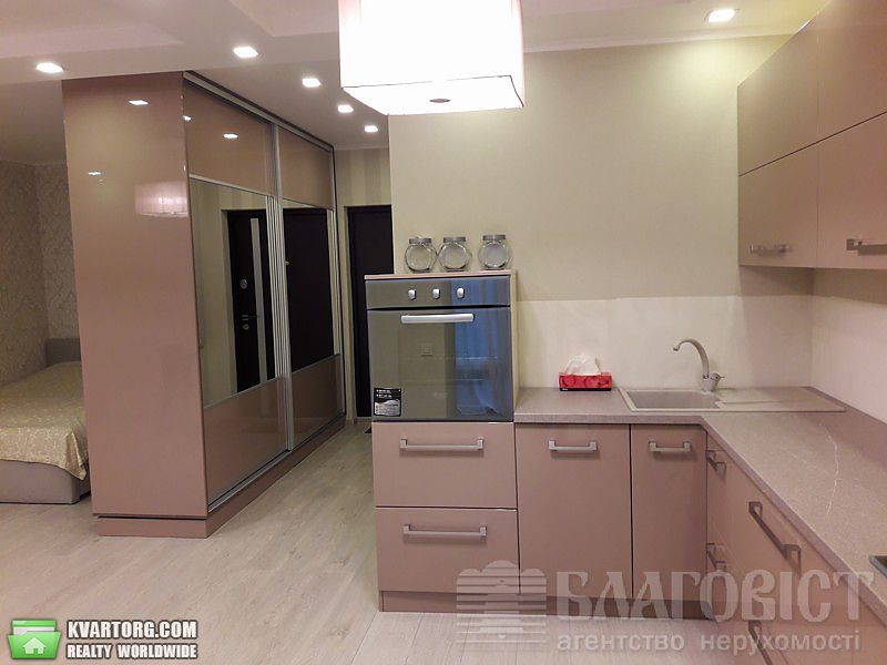 Sell 1-room apartment. Киев,  Мирного Панаса — photo 1
