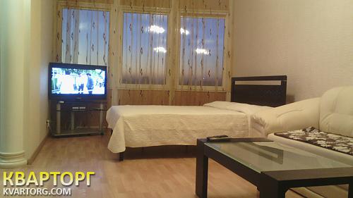 Rent out 1-room apartment. Киев,  Героев Сталинграда пр — photo 1