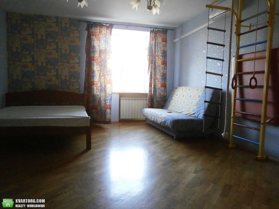 Rent out 4-room apartment. Киев,  Константиновская — photo 8