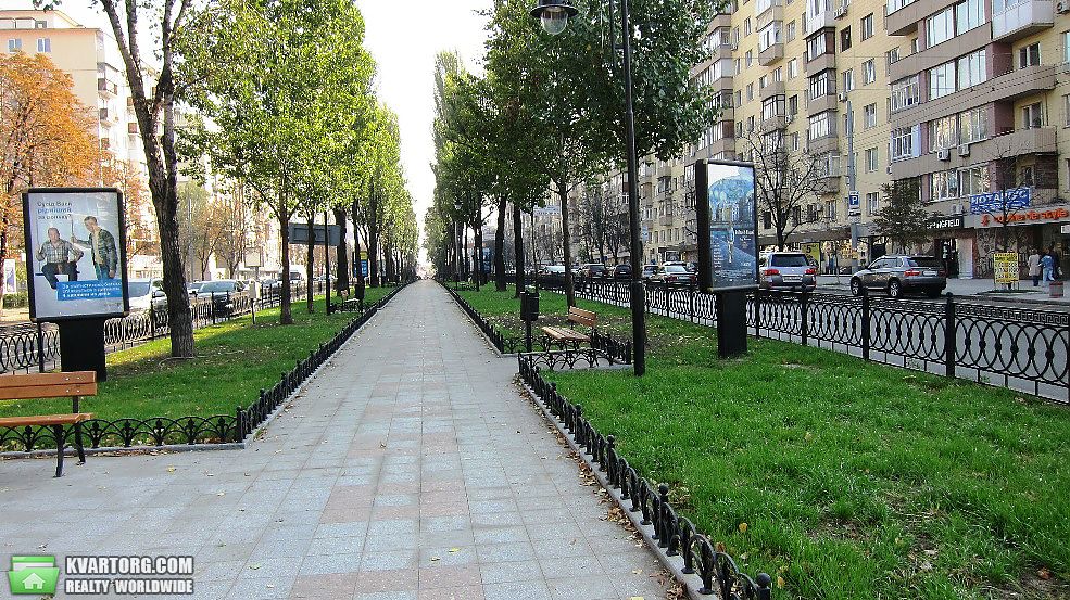 Sell multi-room apartment. Киев,  Щорса — photo 2