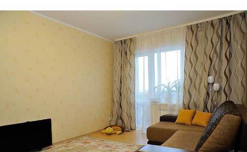 продам 2-комнатную квартиру. Киев,  Квитневый переулок 5 - фото 1