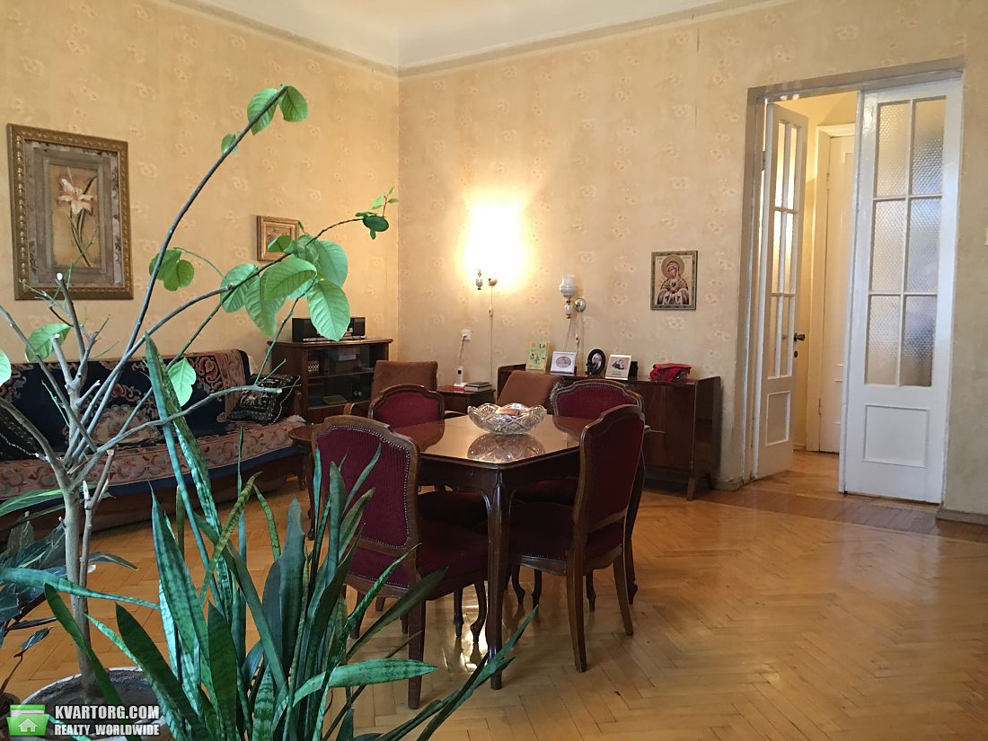 Sell 3-room apartment. Киев,  Шелковичная — photo 3