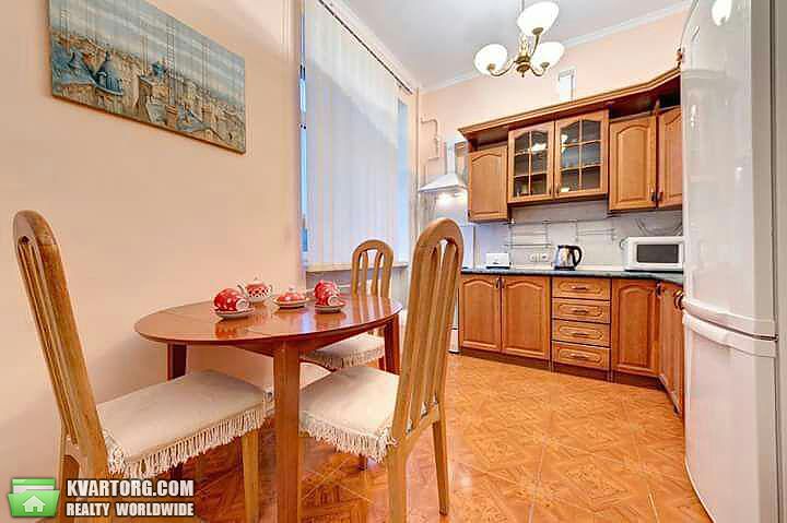 Rent out 2-room apartment. Киев,  Институтская — photo 1