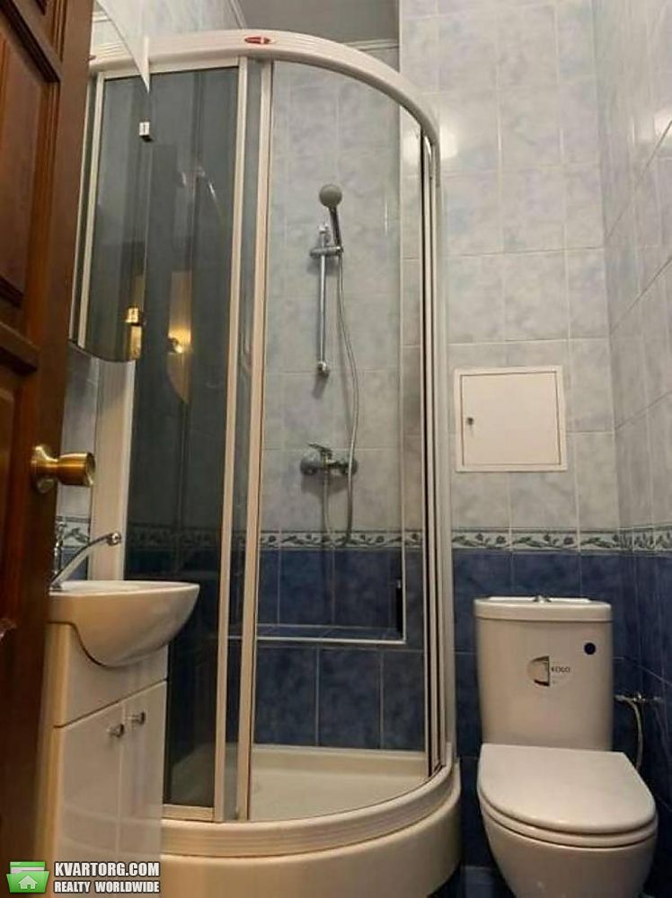 Rent out 3-room apartment. Киев,  Жилянская — photo 5