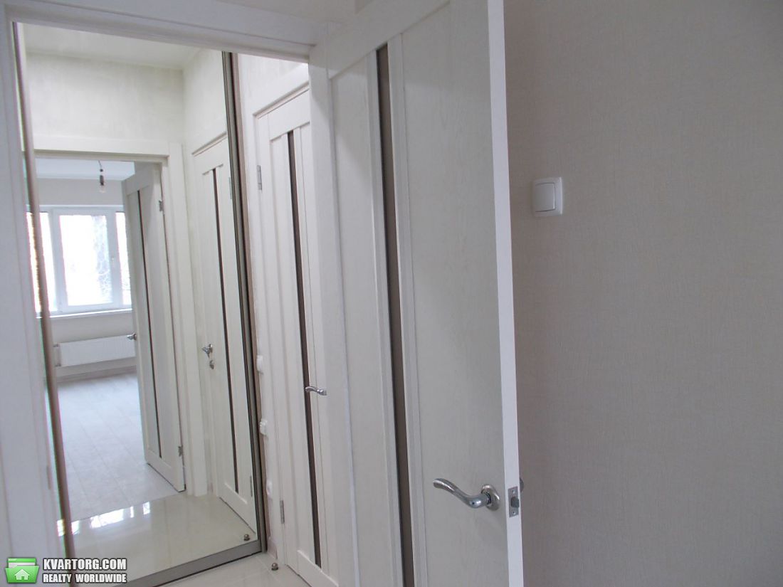 Sell 1-room apartment. Киев,  Григоровича-Барского — photo 4