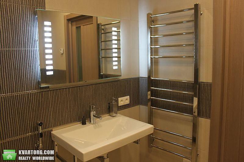 Rent out 2-room apartment. Киев,  Вышгородская — photo 8