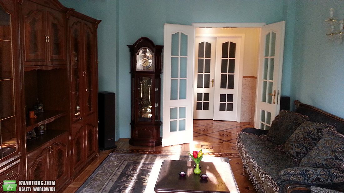 Rent out 3-room apartment. Киев, крещатик — photo 9