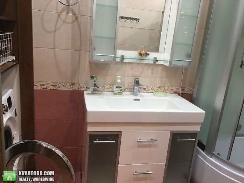 Sell 2-room apartment. Киев,  Крушельницкой — photo 4