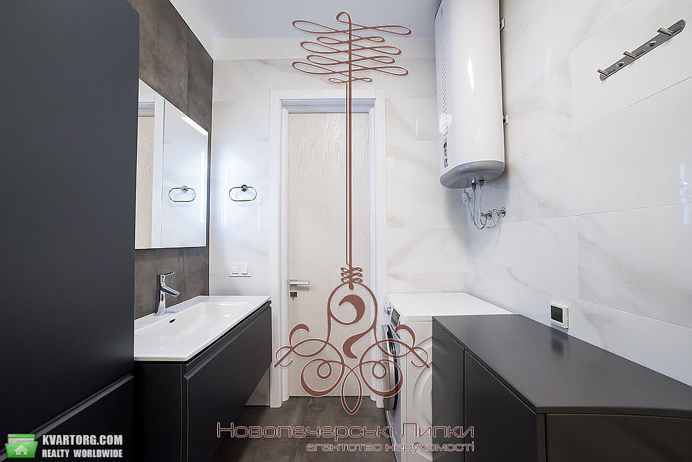Sell 3-room apartment. Киев,  Драгомирова — photo 5