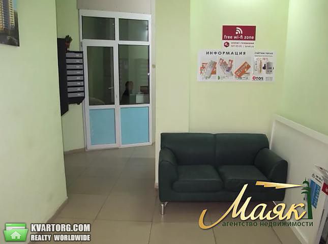 Sell 3-room apartment. Киев,  Светлая — photo 4