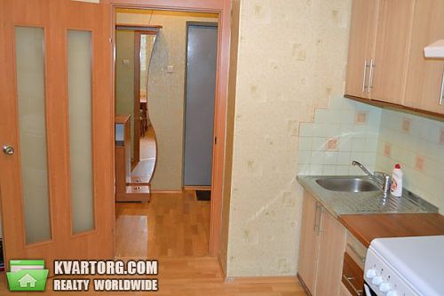 Rent out 1-room apartment. Киев, Урловская — photo 3
