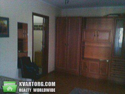 Rent out 3-room apartment. Киевская обл., Технікумівська — photo 1