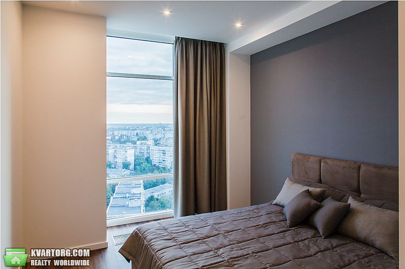 Sell 1-room apartment. Киев,  Антонова — photo 1