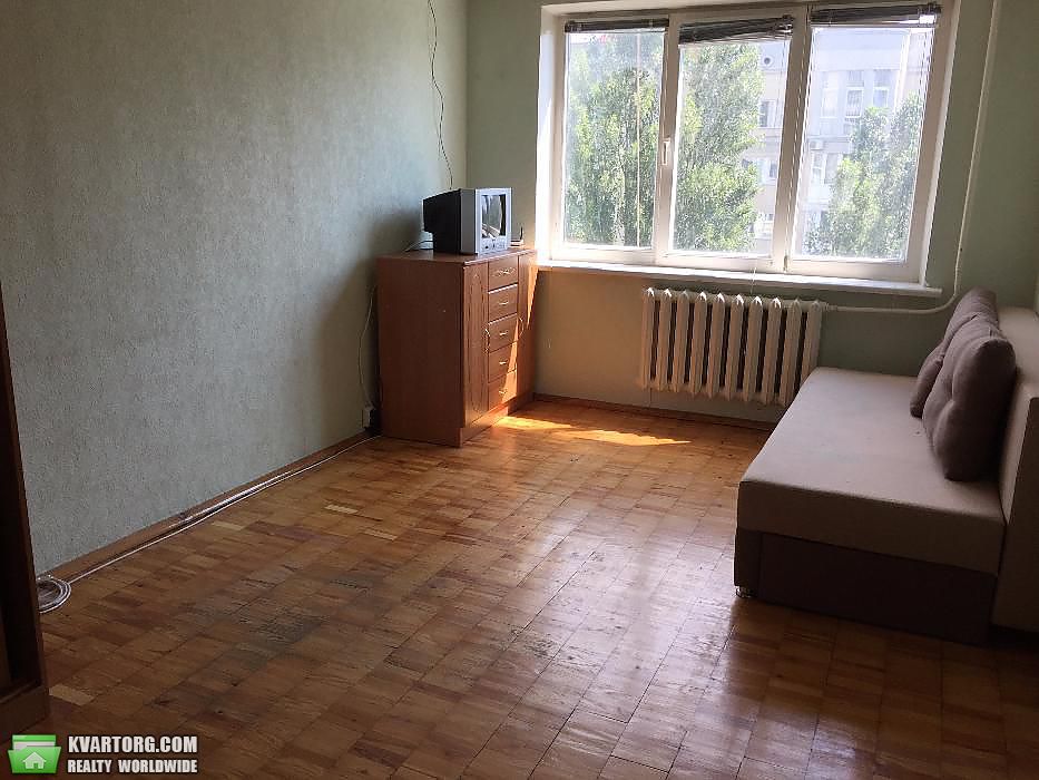 Sell 1-room apartment. Киев,  Вышгородская — photo 1