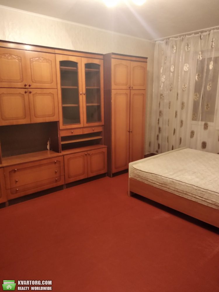 Rent out 2-room apartment. Киев, Сабурова — photo 1