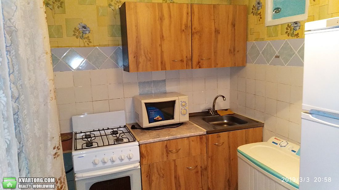 Rent out 2-room apartment. Киев,  Матеюка — photo 1