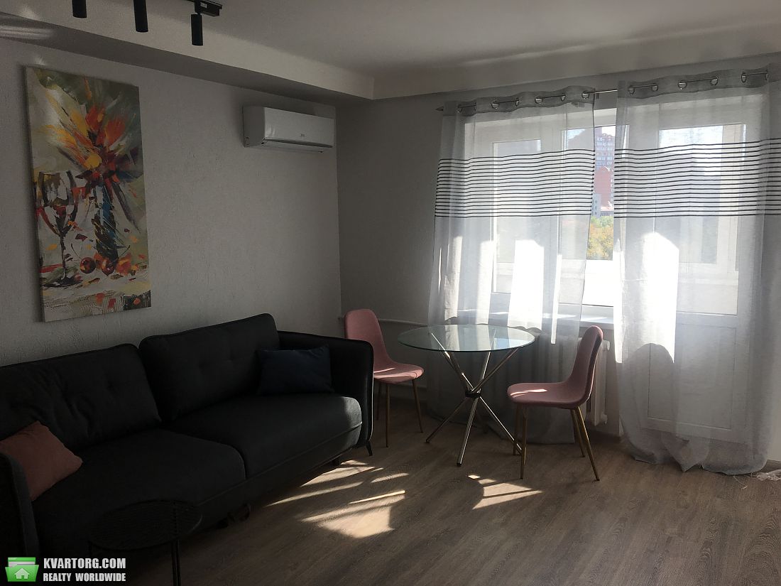 Rent out 3-room apartment. Киев,  Победы пр — photo 5