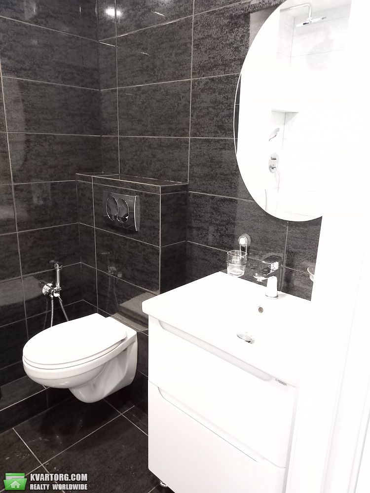 Rent out 2-room apartment. Киев, Пражская — photo 2