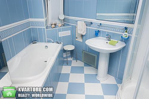 Rent out 2-room apartment. Киев,  Институтская — photo 3