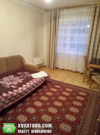 Rent out 2-room apartment. Киев,  Черновола — photo 1