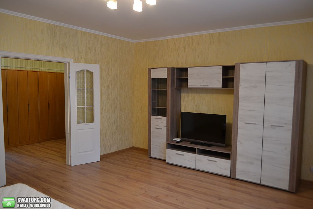 Rent out 1-room apartment. Киев,  Ломоносова — photo 4