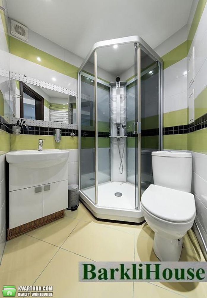 Rent out 3-room apartment. Киев,  Окипной — photo 8