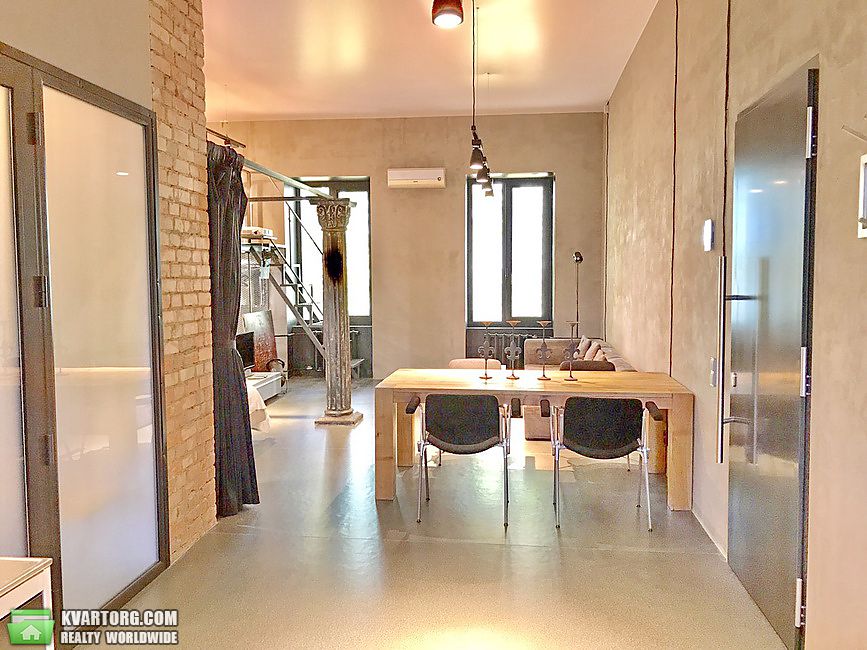 Rent out 1-room apartment. Киев,  Лютеранская — photo 1