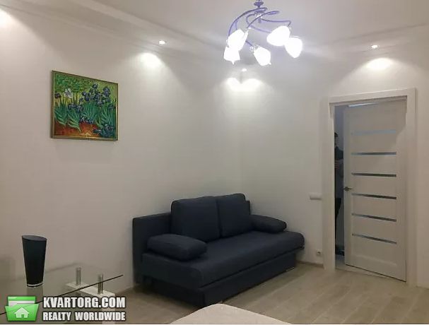 Rent out 1-room apartment. Киев,  Героев Сталинграда пр — photo 1