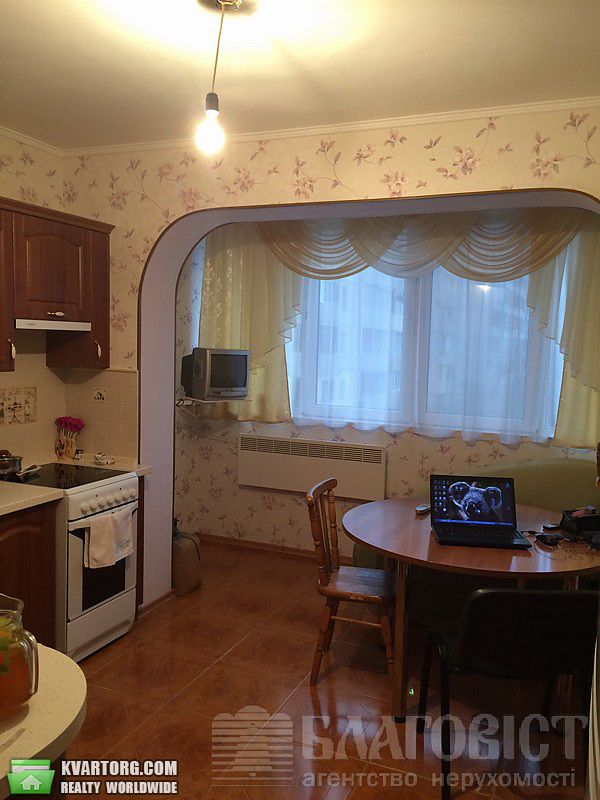 Sell 4-room apartment. Киев,  Руденко — photo 5