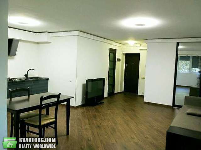 Rent out 1-room apartment. Киев,  Соломенская — photo 7