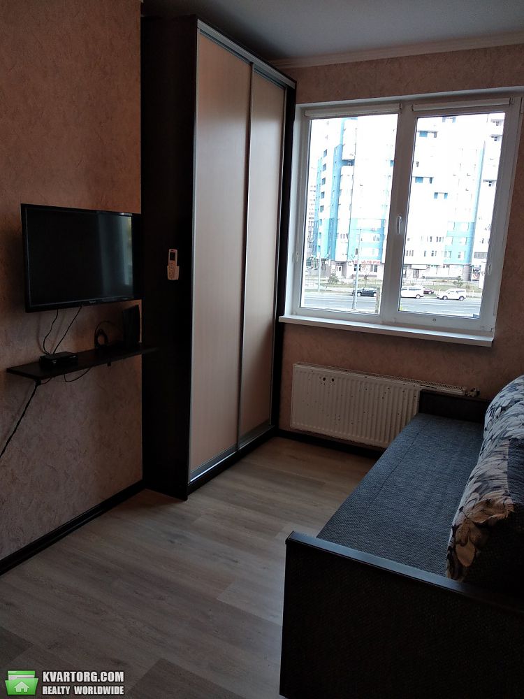 Rent out 1-room apartment. Киев, Пожарского — photo 3