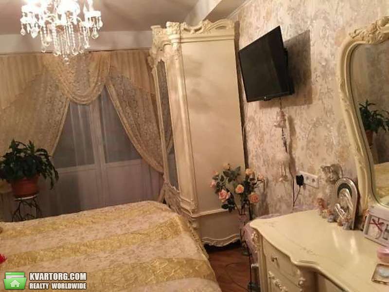 Sell 3-room apartment. Киев,  Ромена Роллана бул — photo 2