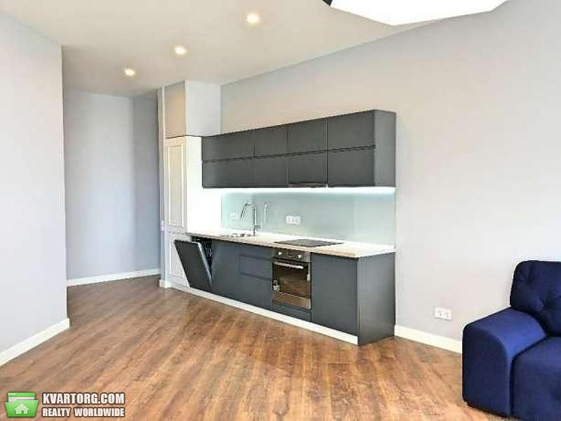 Rent out 2-room apartment. Киев, коновальца — photo 2