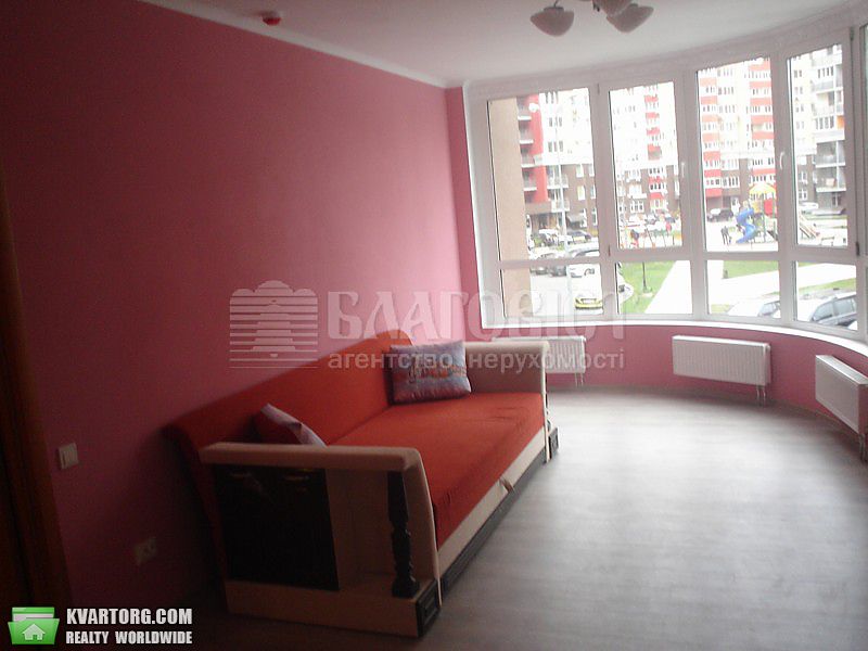 Rent out 3-room apartment. Киев,  Ломоносова — photo 2