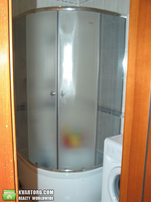Rent out 1-room apartment. Киев, Тимошео — photo 4
