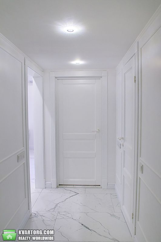Rent out 2-room apartment. Киев,  Леси Украинки бул — photo 10