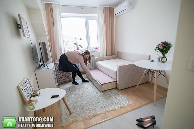 Rent out 1-room apartment. Киев, Машиностроительная — photo 3
