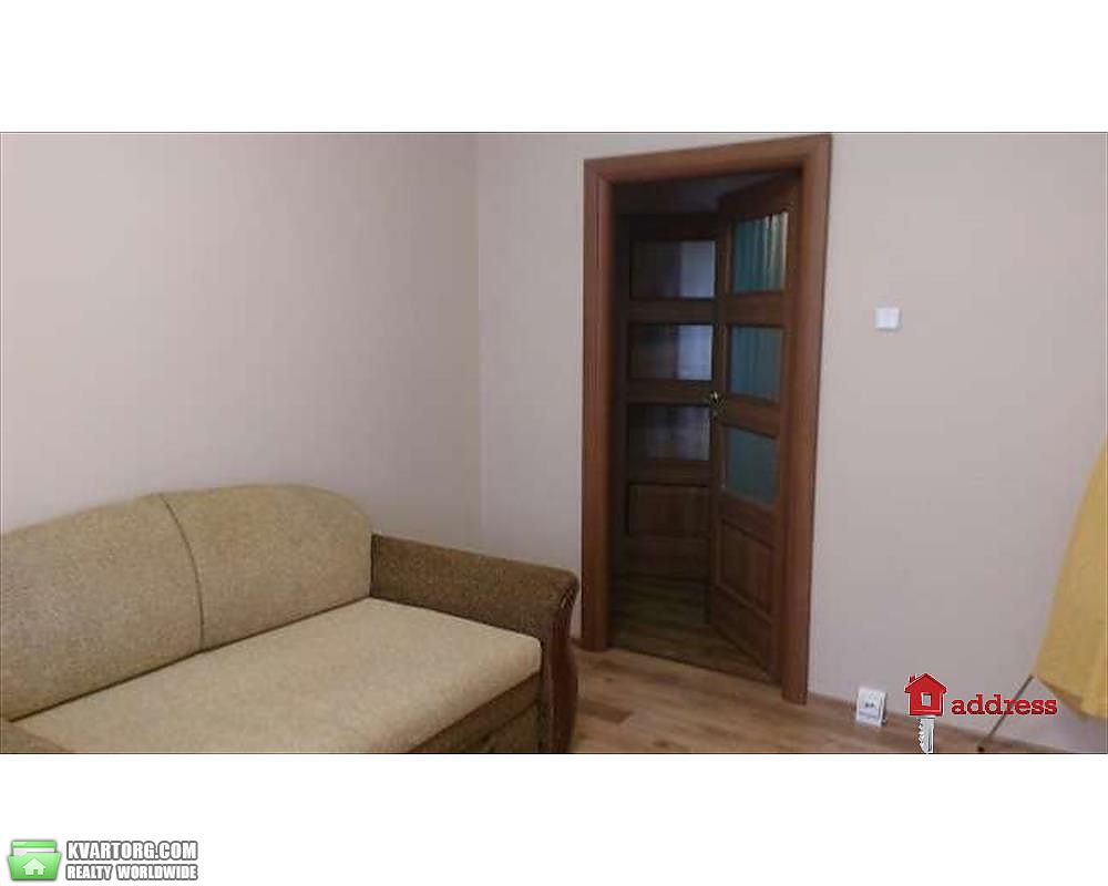 Rent out 3-room apartment. Киев,  Машиностроительная — photo 2