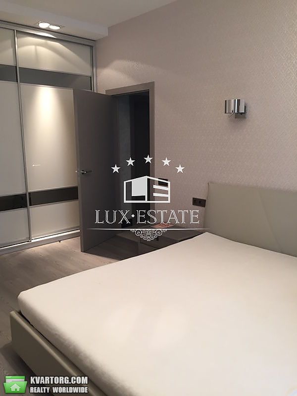 Rent out 2-room apartment. Киев,  Леси Украинки бул — photo 5
