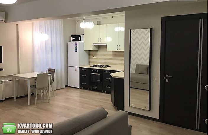 Rent out 1-room apartment. Киев,  Большая Житомирская — photo 2