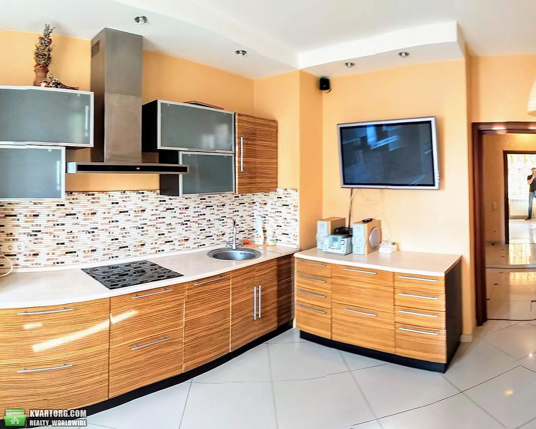 Rent out 2-room apartment. Киев,  Ахматовой — photo 2