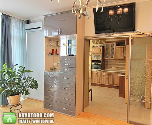 Rent out 1-room apartment. Киев,  Героев Сталинграда пр — photo 3