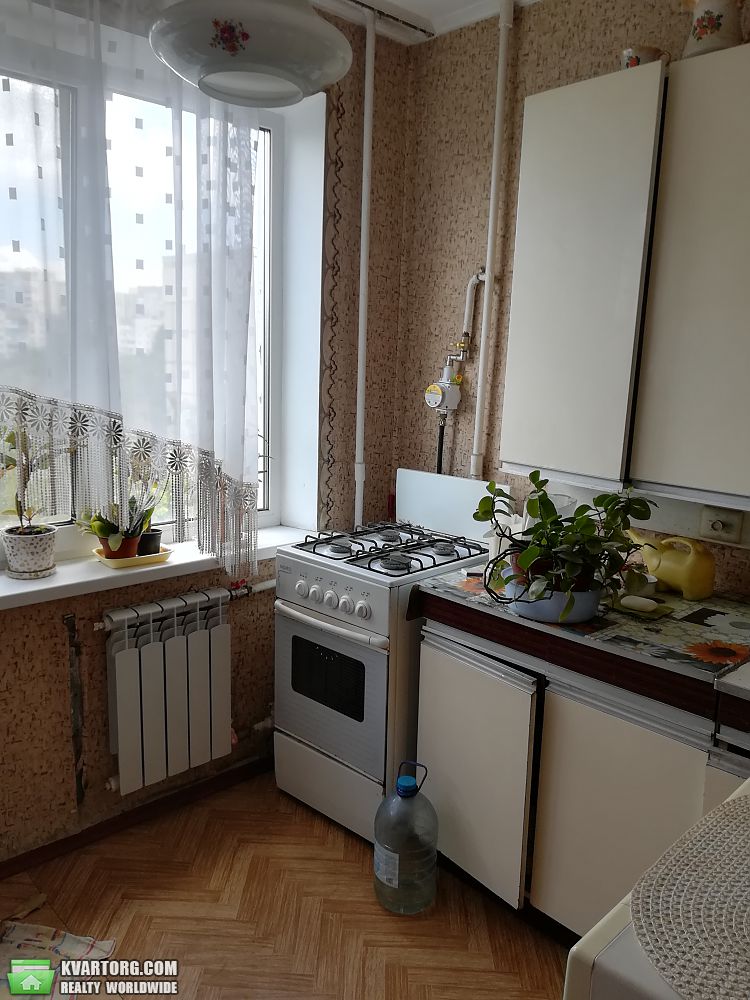 Sell 3-room apartment. Киев,  Лятошинского — photo 4
