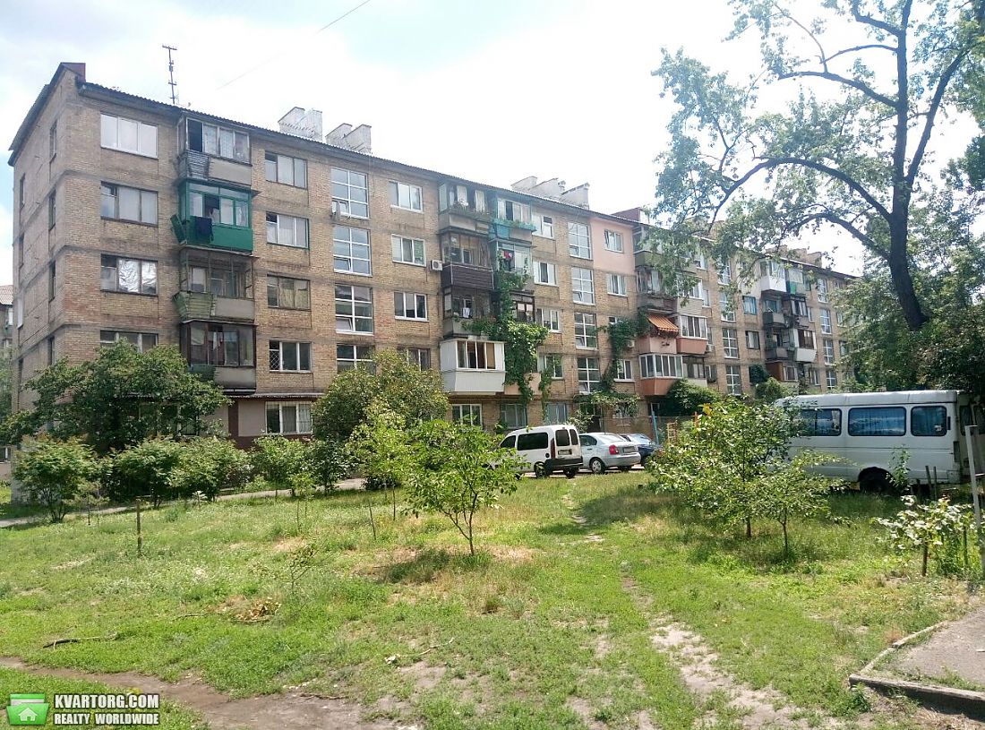 Sell 3-room apartment. Киев,  Пражская — photo 1