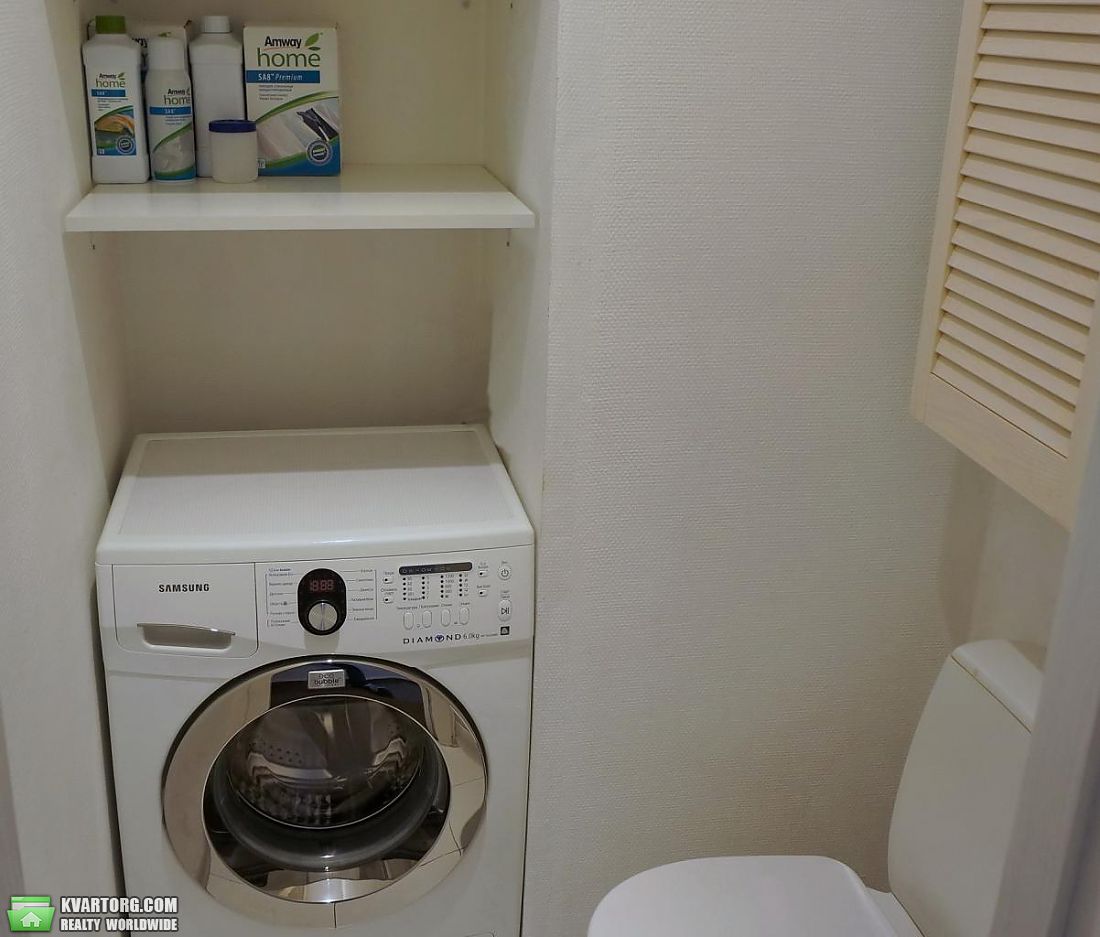 Rent out 4-room apartment. Киев,  Лютеранская — photo 9