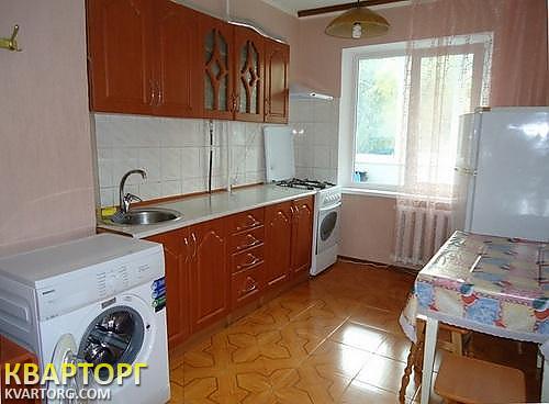 Rent out 3-room apartment. Одесса, ильфа и петрова — photo 1