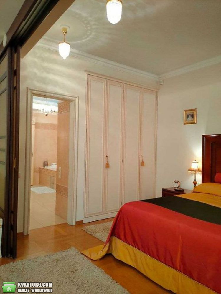 Rent out 3-room apartment. Киев,  Кловский спуск — photo 4