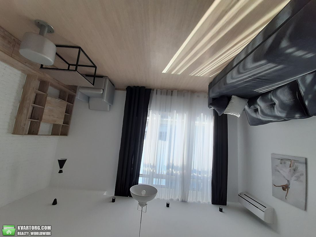 Rent out 2-room apartment. Киев, ул. Никольско-Слободская — photo 6