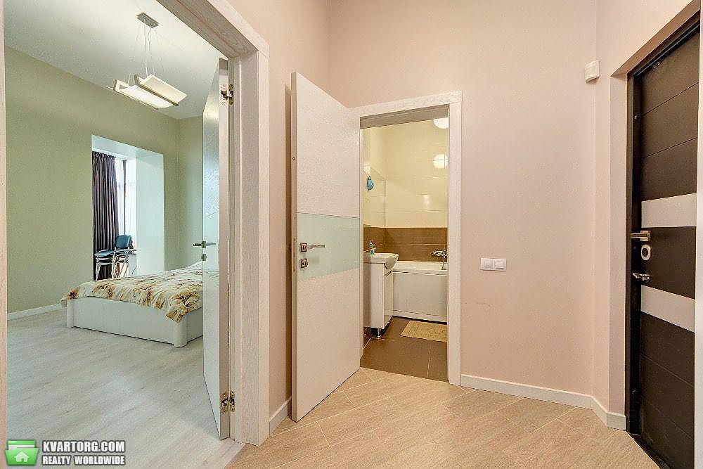 Rent out 1-room apartment. Киев,  Хоривая — photo 3