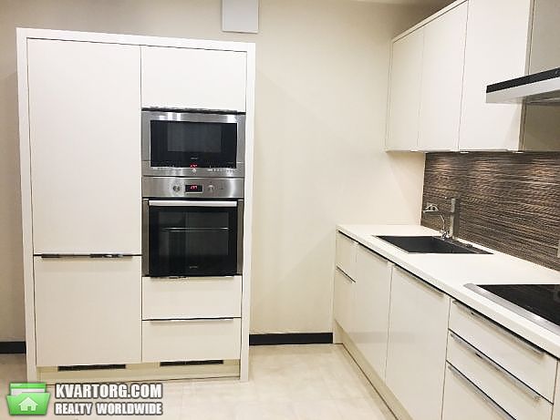 Rent out 2-room apartment. Киев,  Забилы — photo 1